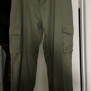 Gorgeous cargo pants NWT
